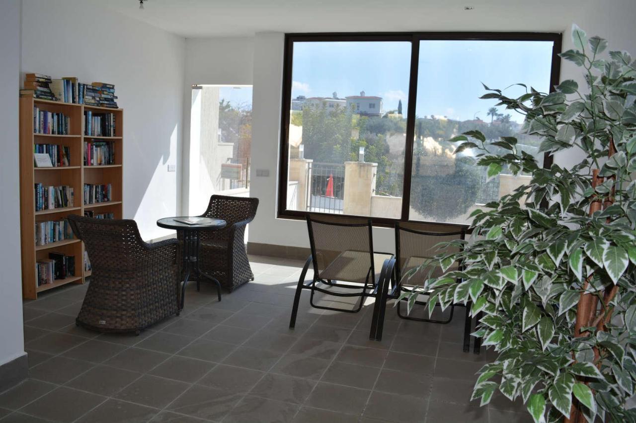 Eleona'S Royal Gardens By Yiota - Luxury 2 Bed Apartment In Exclusive Complex 佩亚 外观 照片